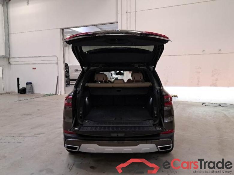 BMW 14 BMW X5 / 2018 / 5P / SUV XDRIVE 25D XLINE AUTOM. #5