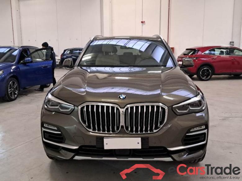 BMW 14 BMW X5 / 2018 / 5P / SUV XDRIVE 25D XLINE AUTOM. #6