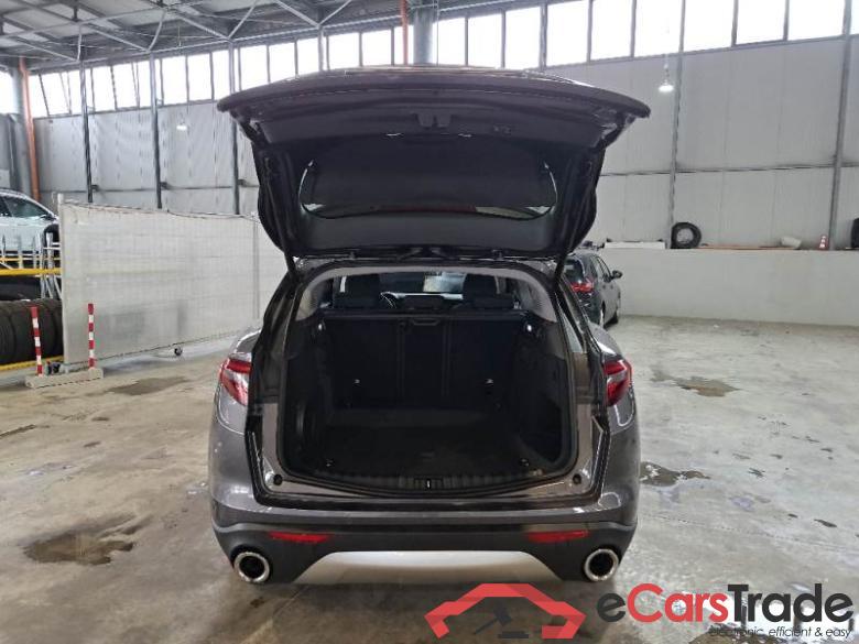 AlfaRomeo 62 ALFA ROMEO STELVIO / 2017 / 5P / SUV 2.2 TURBO DIESEL 190CV BUSINESS AT8 Q4 #5