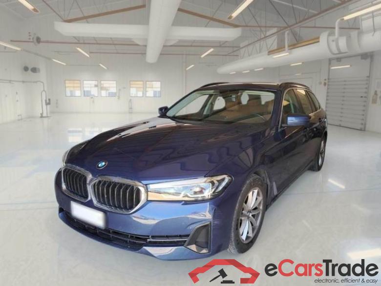 BMW 23 BMW SERIE 5 / 2020 / 5P / STATION WAGON 520D AUT BUSINESS MH48V TOURING #1