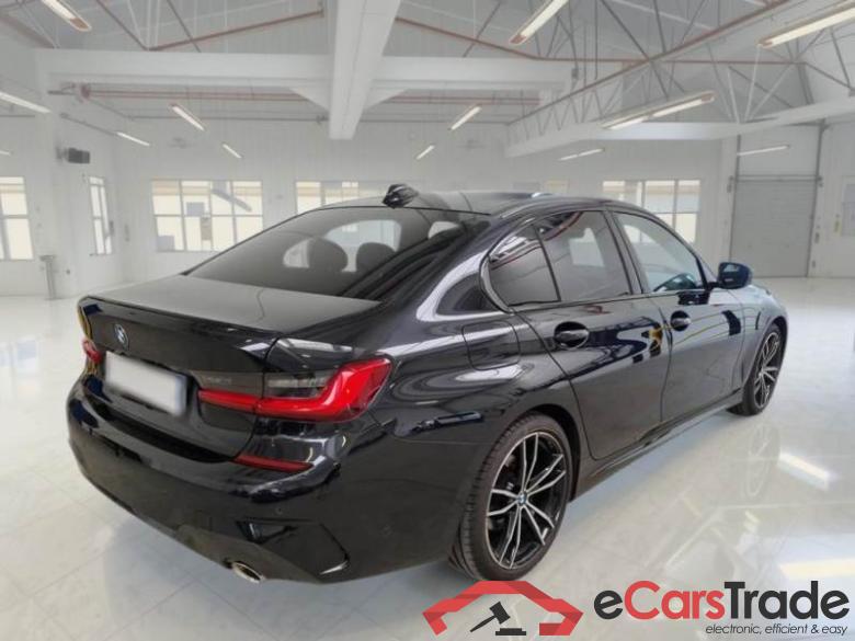 BMW 150 BMW SERIE 3 / 2018 / 4P / BERLINA 320D XDRIVE 48V MSPORT AUT. #2
