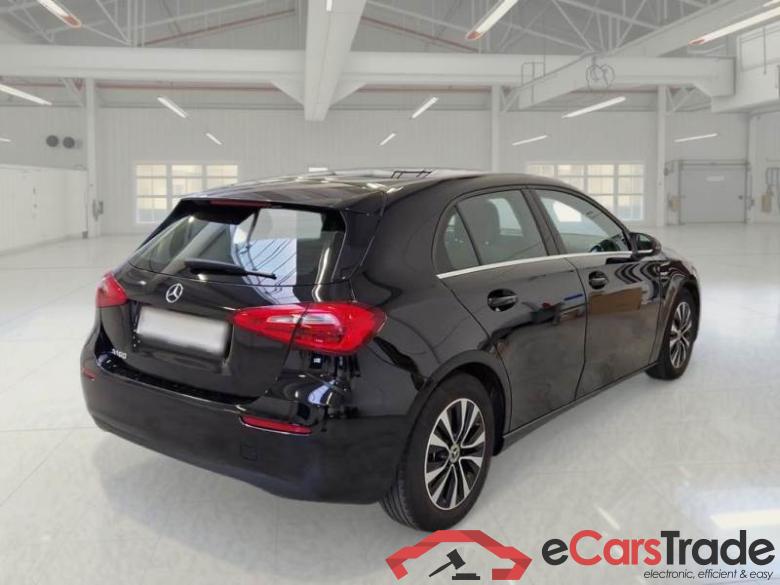 Mercedes A160BUSINESS MERCEDES-BENZ CLASSE A / 2018 / 5P / BERLINA A 160 BUSINESS #2