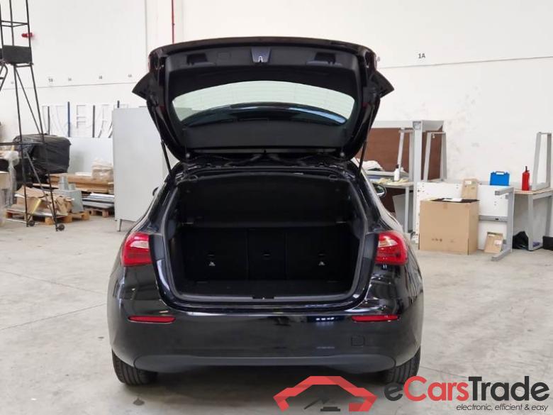 Mercedes A160BUSINESS MERCEDES-BENZ CLASSE A / 2018 / 5P / BERLINA A 160 BUSINESS #5
