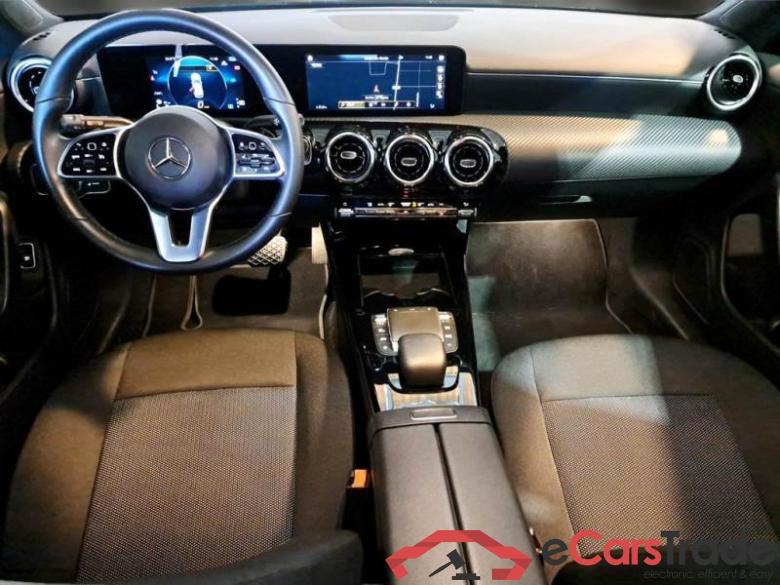 Mercedes 60 MERCEDES-BENZ CLA SHOOTING BRAKE / 2019 / 5P / STATION WAGON CLA 180 D AUTOMATIC BUSINESS EXTRA #3