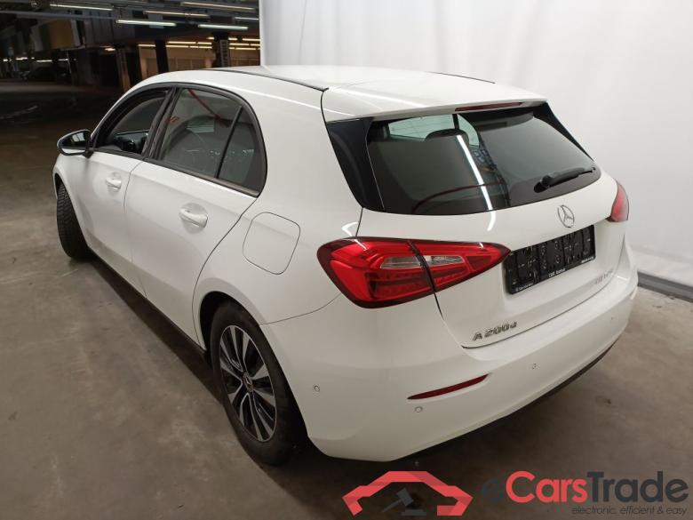 Mercedes-Benz A-Klasse A 200 d Business Solution Limited 5d #4