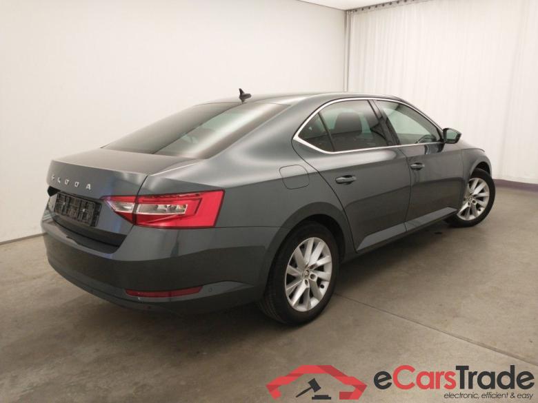 Skoda Superb 2.0 CRTDI 90kW DSG7 Style 5d #5