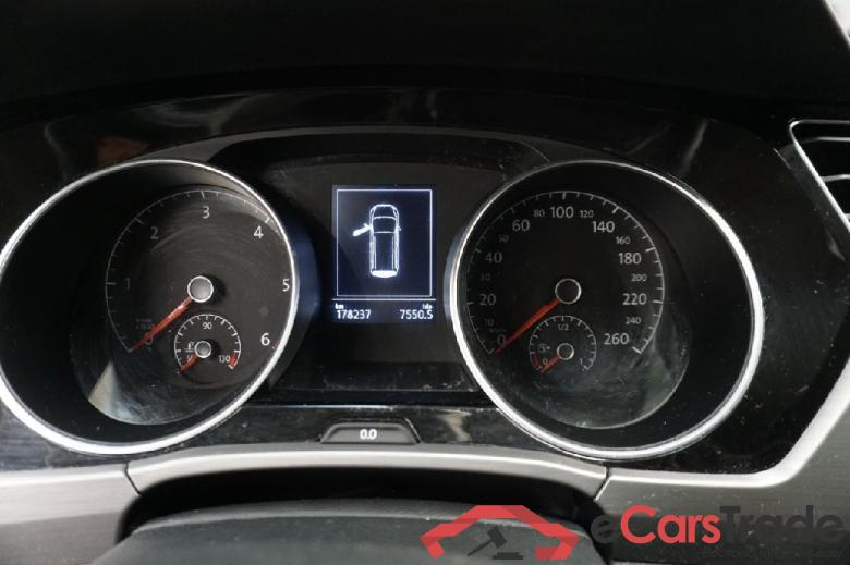 Volkswagen Touran ´15 Touran Comfortline BMT/Start-Stopp 2.0 TDI 110KW AT7 E6d #6