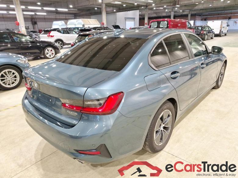 BMW 3 DIESEL - 2019 318 dA AdBlue #4