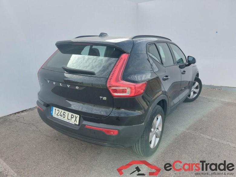 Volvo 1.5 T2 Momentum Core Auto VOLVO XC40 / 2017 / 5P / todoterreno 1.5 T2 Momentum Core Auto #2