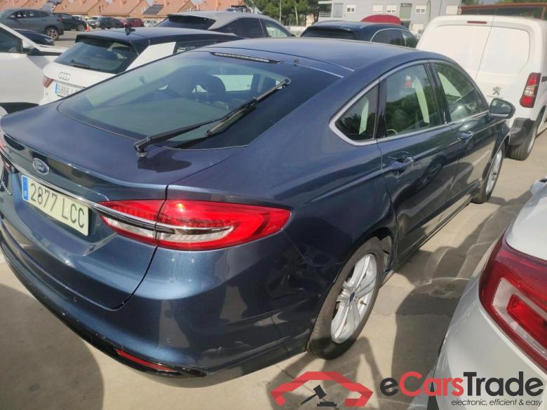 Ford 2.0 TDCi 110kW PowerShift Titanium FORD Mondeo / 2014 / 5P / berlina con portón 2.0 TDCi 110kW PowerShift Titanium #2