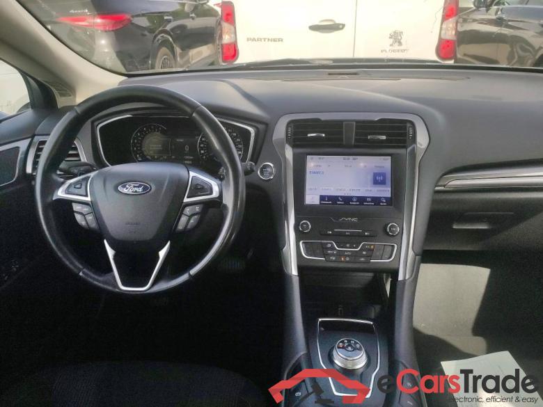 Ford 2.0 TDCi 110kW PowerShift Titanium FORD Mondeo / 2014 / 5P / berlina con portón 2.0 TDCi 110kW PowerShift Titanium #3