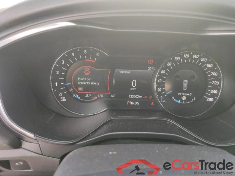 Ford 2.0 TDCi 110kW PowerShift Titanium FORD Mondeo / 2014 / 5P / berlina con portón 2.0 TDCi 110kW PowerShift Titanium #4