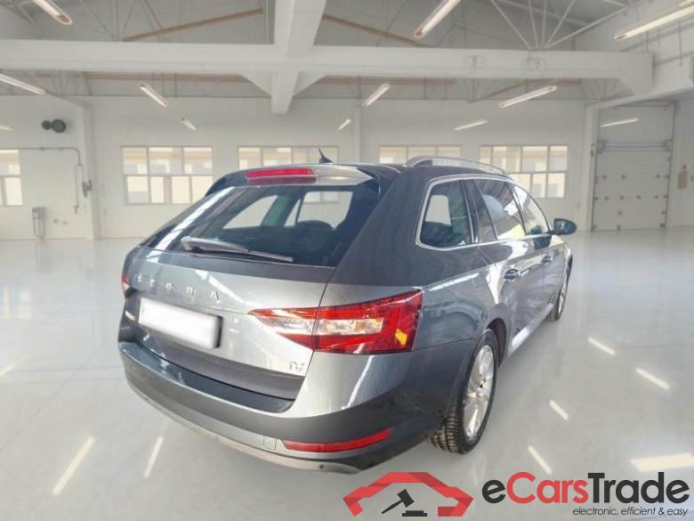 Skoda PLUGINPROMO3 SKODA SUPERB WAGON / 2019 / 5P / STATION WAGON 1.4 TSI PLUG-IN HYBRYD EXECUTIVE DSG #2