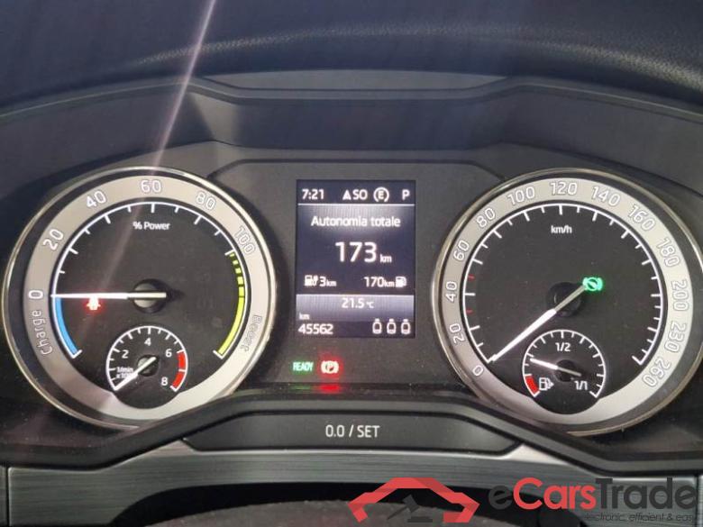 Skoda PLUGINPROMO3 SKODA SUPERB WAGON / 2019 / 5P / STATION WAGON 1.4 TSI PLUG-IN HYBRYD EXECUTIVE DSG #4