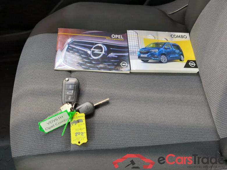 Opel * Combo '18 Opel Combo L2H1 1.5D 75kW S/S Edition 2.4T 4d #4