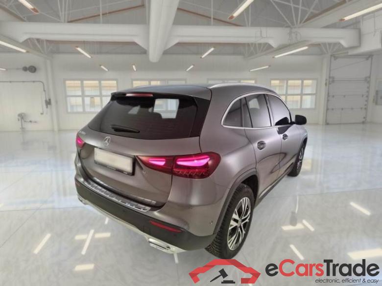 Mercedes 200D MERCEDES-BENZ GLA / 2023 / 5P / CROSSOVER GLA 200 D AUTO PROG ADVANCED #2