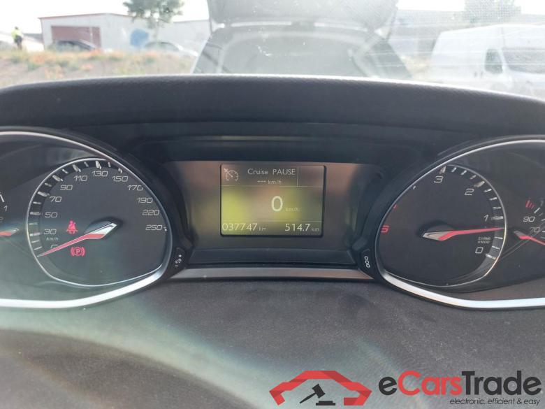 Peugeot 5p Style BlueHDi 130 S&S PEUGEOT 308 / 2017 / 5P / berlina con portón 5p Style BlueHDi 130 S&S #4