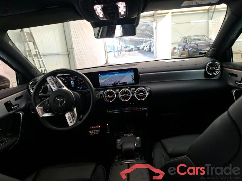 Mercedes A 250 AMG Line 4Matic MERCEDES-BENZ Classe A Compact / 2018 / 5P / Berline A 250 AMG Line 4Matic #5