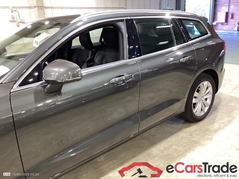 VOLVO V60 2.0 B4 D GEARTRONIC MOMENTUM PRO #3