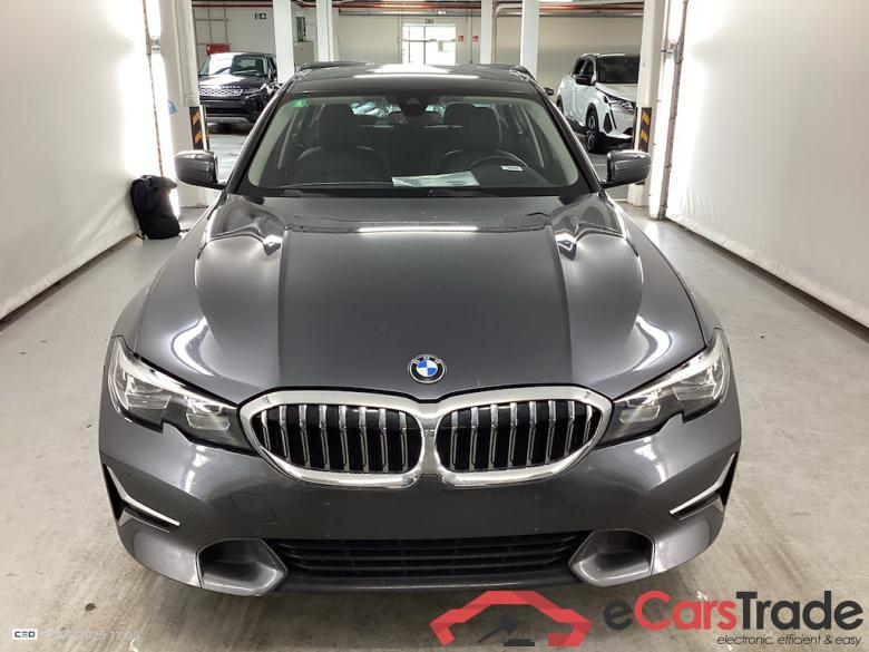 BMW 3 - 2019 330eA PHEV Model Luxury Business Plus #1