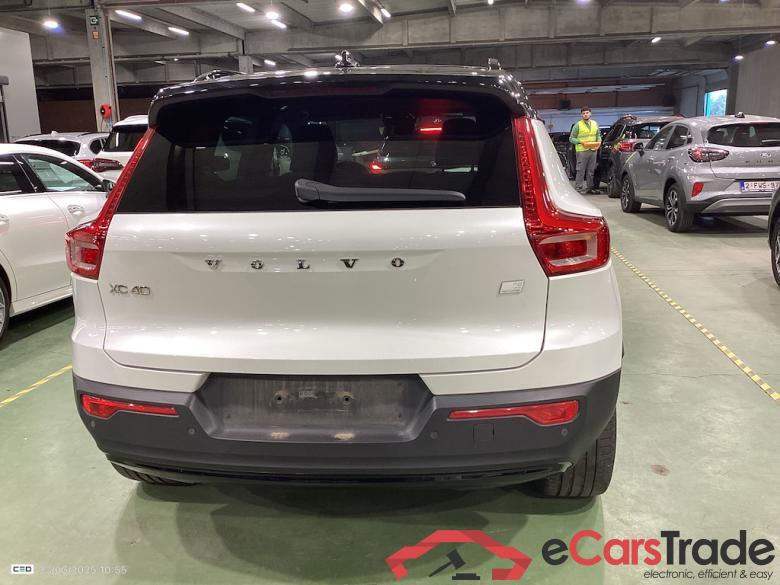 VOLVO XC40 78 KWH P8 AWD RECHARGE R-DESIGN #5