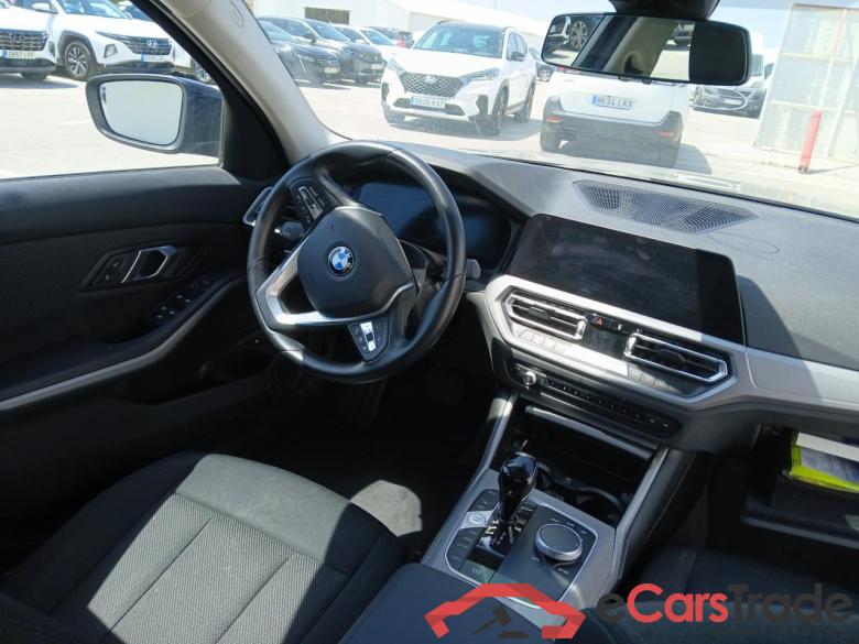 BMW 330e BMW Serie 3 / 2018 / 4P / sedán 330e #3