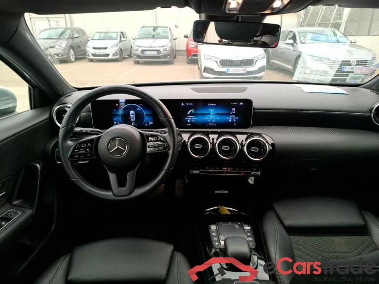 Mercedes A 180 Business Line 7G-DCT MERCEDES-BENZ Classe A Compact / 2018 / 5P / Berline A 180 Business Line 7G-DCT #5