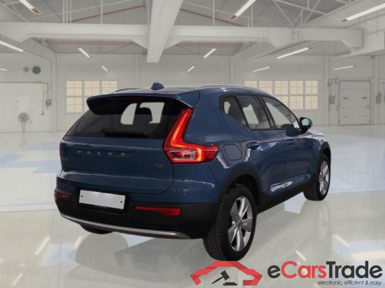 Volvo 10 VOLVO XC40 / 2021 / 5P / SUV T2 AUTOMATICO CORE #2