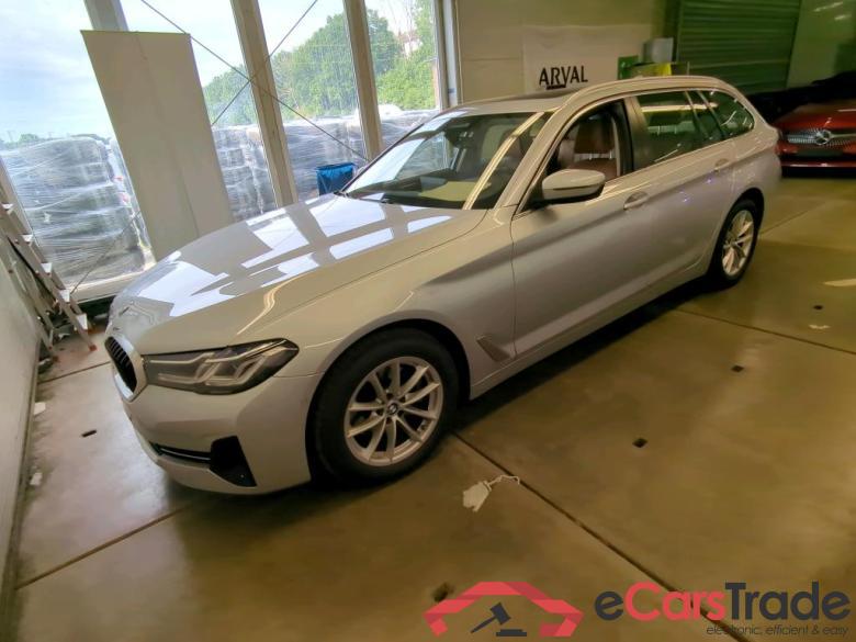 BMW 5-Serie Touring ´16 Baureihe 5 Touring 520 d xDrive 2.0 140KW E6d #1
