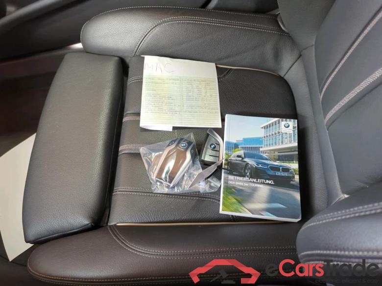 BMW 5-Serie Touring ´16 Baureihe 5 Touring 530 d xDrive Luxury Line 3.0 210KW E6d #3