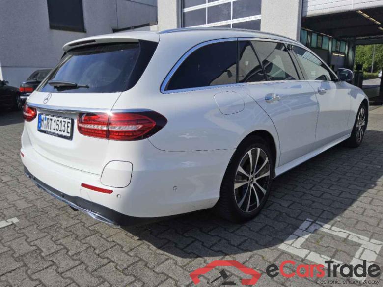 Mercedes-Benz E -Klasse T-Modell (BM 213)(06.2016->) DE - Kb5 E 300 de EU6d, T de AMG Line (EURO 6d), (Facelift) 2020 - 2023 #3