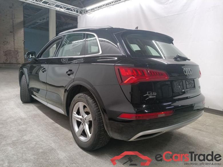 Audi Q5 Sport 35 TDI quattro 5d #5