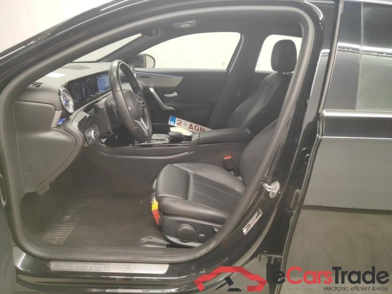 Mercedes-Benz A-Klasse Limousine A 250e Business Solution 4d #6