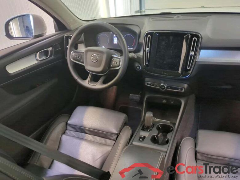VOLVO XC40 1.5 T2 Business Pro #3