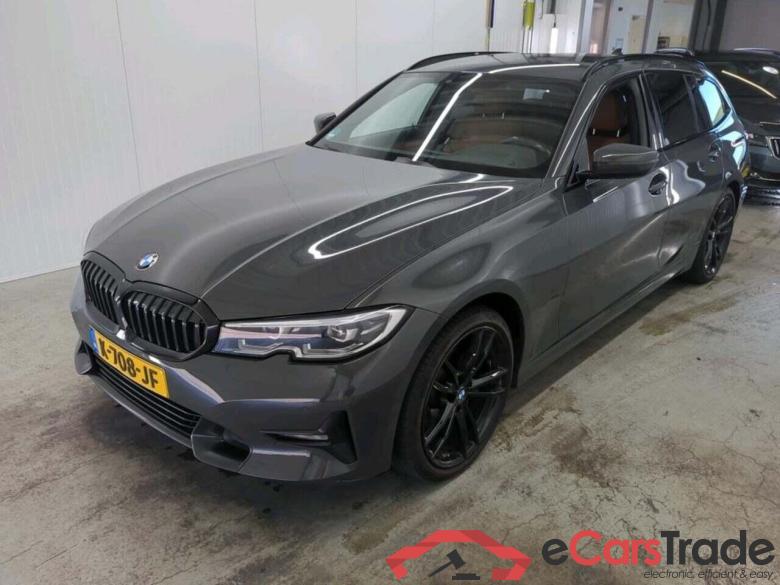 BMW 3-serie Touring 320i High Exe. Ed. #1