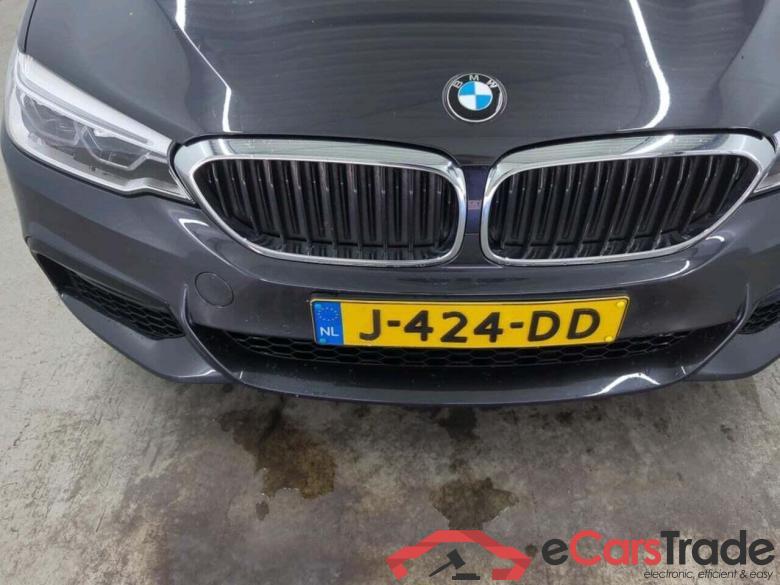 BMW 5-serie Touring 520i High Ex. Ed. #4