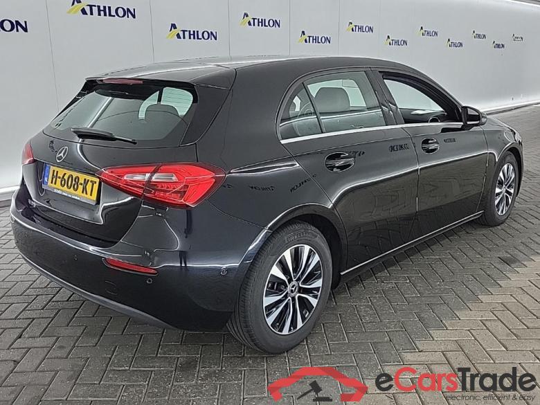 MERCEDES-BENZ A-klasse A 180 7G-DCT Business Solution 5D 100kW #3