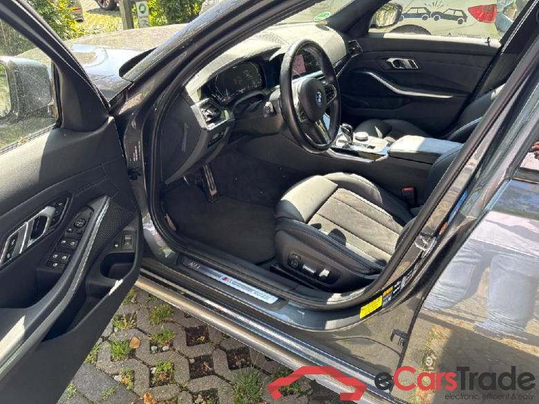 BMW 3-Serie Touring ´18 Baureihe 3 Touring 330 e xDrive M Sport 2.0 185KW E6d #4