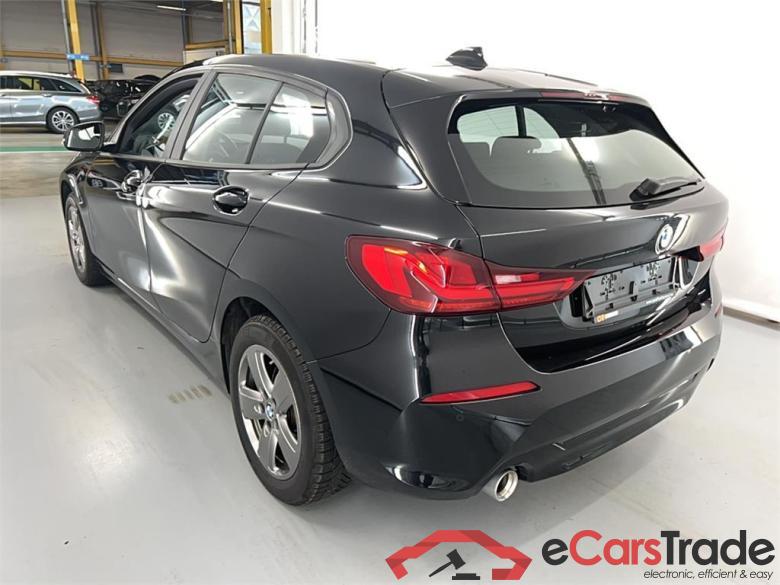 BMW 1 SERIES HATCH 1.5 116D (85KW) Model Advantage Business Storage #3