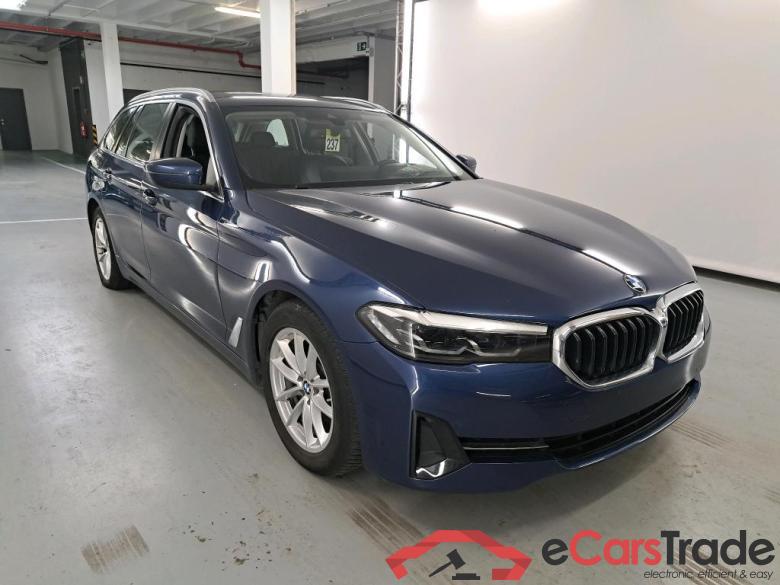 BMW 5 SERIES TOURING 2.0 520D 120KW TOURING AUTO Driving Assistant Parking Assistant Business #2