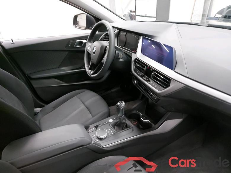 BMW - BMW 1 HATCH 118d 136PK Advantage Pack Business & Live CockPit Pro & Parking Assistant Pack #3
