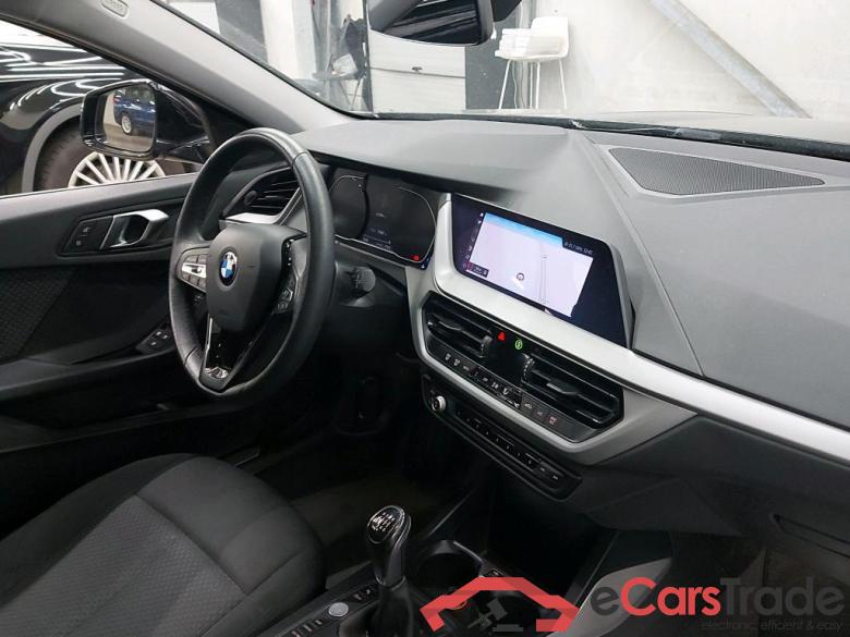 BMW - BMW 1 HATCH 118i 140PK Advantage Pack Business & Light Pack & PDC Front & Rear  * PETROL * #3
