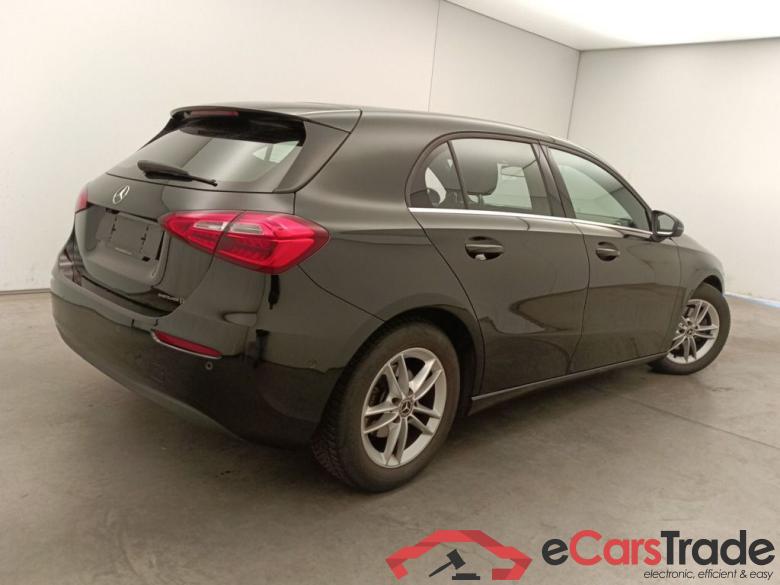 Mercedes-Benz A-Klasse A 180 d Business Solution 5d #2