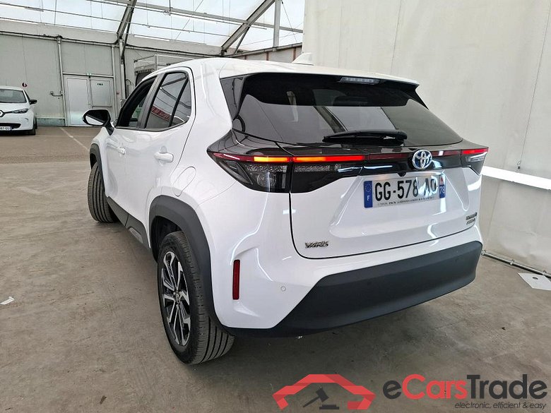 TOYOTA Yaris Cross Hybride / 2021 / 5P / SUV 1.5 HYBRID 116H DESIGN AWD AUTO #2