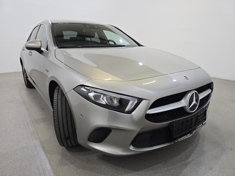 Mercedes A 250e Limousine Plug-In Hybrid Style Plus Aut. LED-Xenon Widescreen Ambient Navi Sport-Leather KeylessGo Camera Klima PDC ... #3