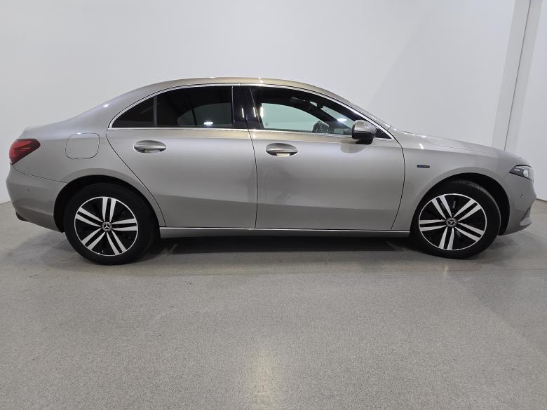 Mercedes A 250e Limousine Plug-In Hybrid Style Plus Aut. LED-Xenon Widescreen Ambient Navi Sport-Leather KeylessGo Camera Klima PDC ... #5