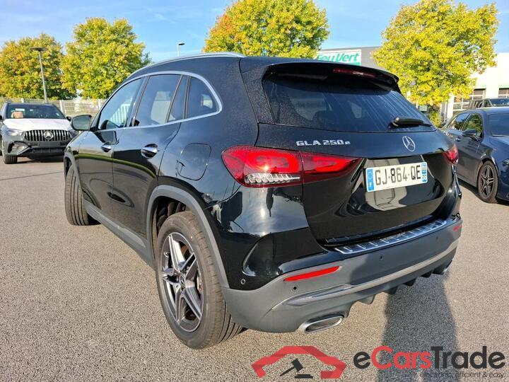 Mercedes GLA 250e Plug-In Hybrid AMG Aut. Pano LED-MultiBeam Widescreen Burmester Ambient Navi Sport-Leather KeylessGo Camera 360 Klima PDC ... #4
