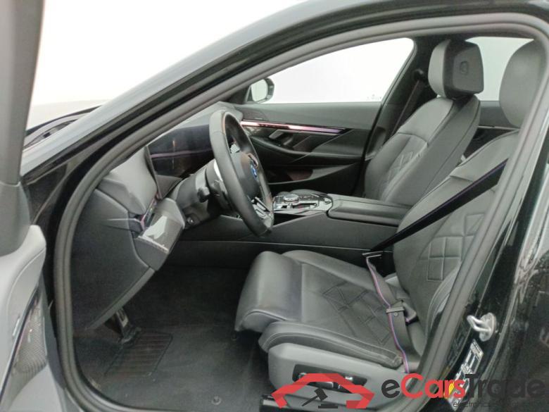 BMW Série 5 Berline 550e xDrive 4d ///M-Sportkit (total options: 20,471 Ex.Vat) #3