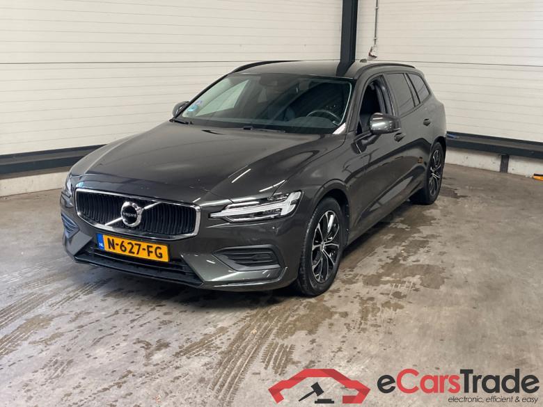 VOLVO V60 2.0 B3 Mom. Adv. #1