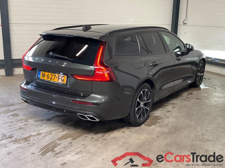 VOLVO V60 2.0 B3 Mom. Adv. #3